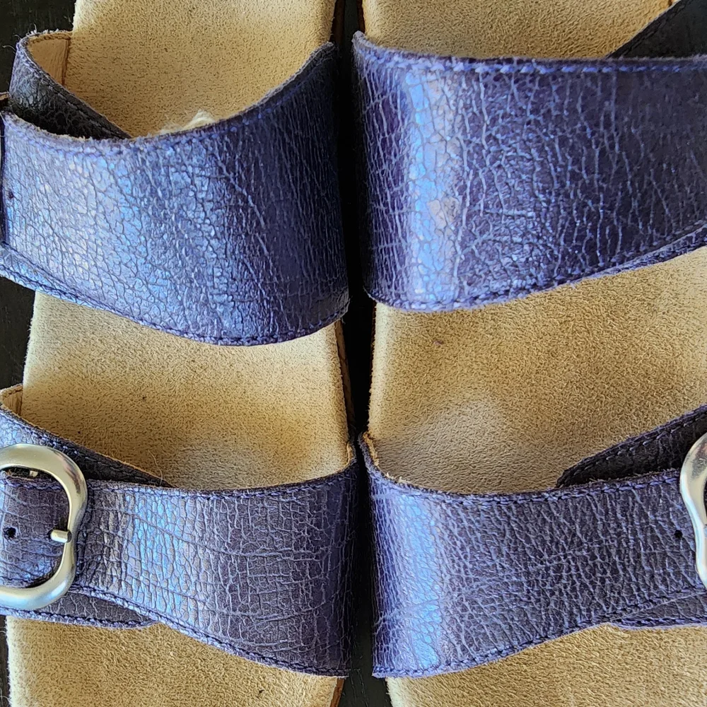Gorgeous Purple Dansko Genuine Leather Two Strap Clogs Sandals 39 Boho Chic - Picture 13 of 13